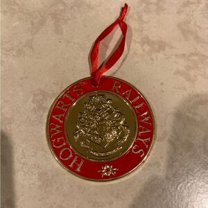 Hogwarts Railways gold-tone ornament